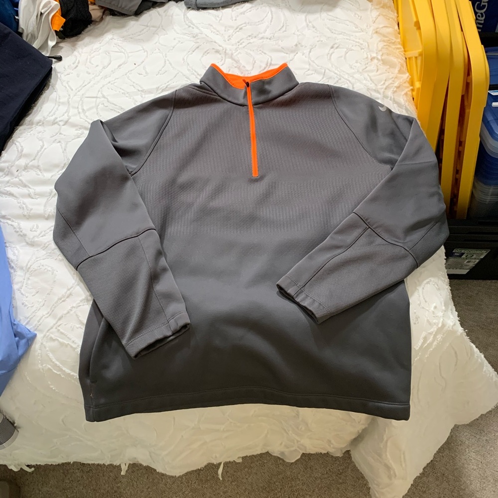 EUC Men’s Nike Grey w/ Orange Fleece Golf Jacket